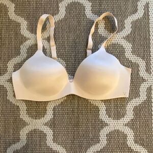 Victoria’s Secret lined semi Demi bra size 38C